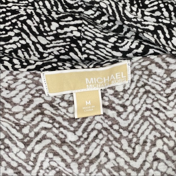 087 - MICHAEL Michael Kors Black White Cowl Sleeveless Top M - Picture 3 of 7